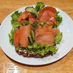 Als Nachtisch ein Lachsbrot