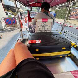 Koffer schon mal am Start ☝️