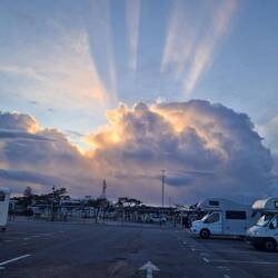 Spektakuläre Wolkenbildung
