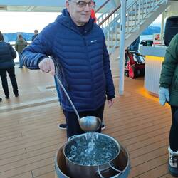Die Eiswürfel für die Polartaufe