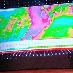 Routenoffice zeigt die Wetterlage, Rot hier Wind bzw Sturm