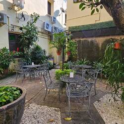 Kleine Oase zwischen den Häusern.