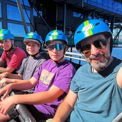 Mit unseren hübschen Luge-Helmen