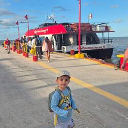 Mama komm schnell auf das Schiff 😵🤭