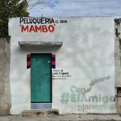 Beim Friseurladen stehen die Zeiten dran