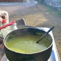 Meine Erbsensuppe mit Garnelen