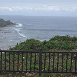 Klippen, wo viele japanische Frauen Selbstmord vor den anrückenden Amerikanern begangen haben