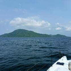 Our first glimpse of Pulau Satonda