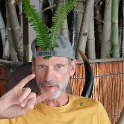 König Reto auf dem Thron 😁😁