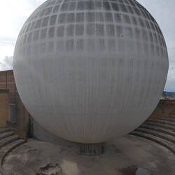 In der Kugel verbirgt sich der Altarraum