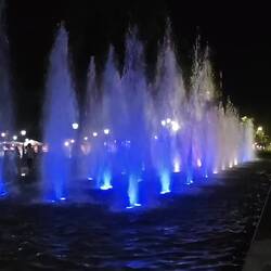 Abends am Plaza de Independencia