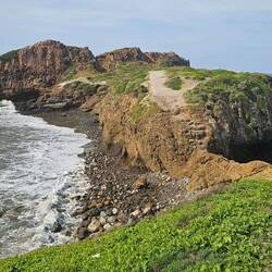 Cliff outcrop i hiked & climbed out to
