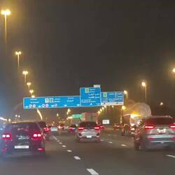 Volviendo a Dubái, conducir aquí, solo para expertos