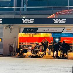 Mecánicos en acción