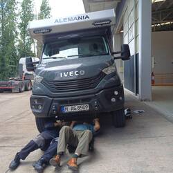 Gerald lässt sich alles zeigen