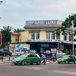 Werbung aus der Zeit vor der Leuchtreklame