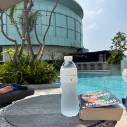 Letztes Mal im Hotelpool