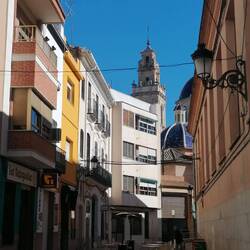 Alles leer und gschlossen