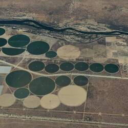 eon Blick von oben auf Agrarland