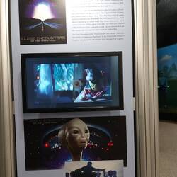 Viele Filme die damit zu tun haben.