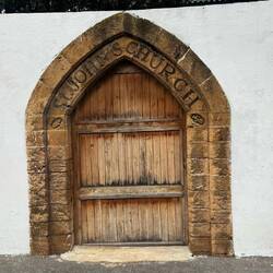 Kirchen gibt es hier auch