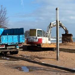 Straßen, Gehwege werden wieder freigeräumt