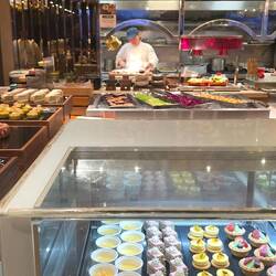 Dessertauswahl beim Büfett