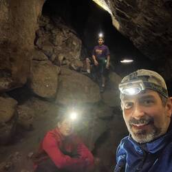 Hölenforschung (war aber viel viel kleiner als die letzte Höle)