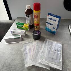 Unsere Ausbeute aus der Apotheke...