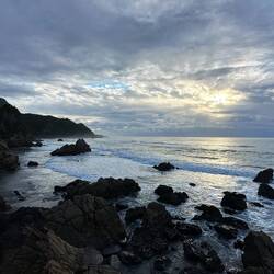 Wunderschöner Strand auf dem Weg zum Nachtlager...