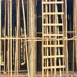 Échafaudages laotiens en bambou : ils construisent des immeubles en béton avec ! 😳