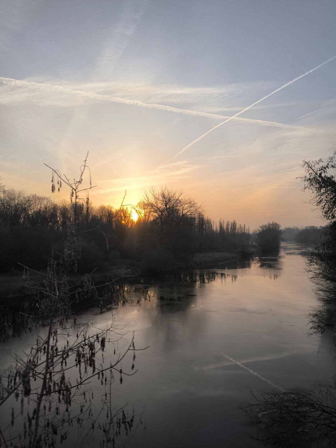 8.30 Uhr Saale mit Eis