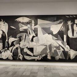 Geburtstag mit Guernica