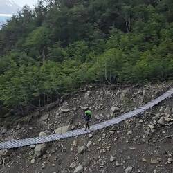 [VIDEO] Eine der Seilbrücken