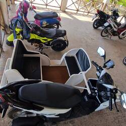 Witzig, die Beiwagenmofas für die ganze Familie