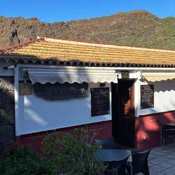 Kleines Restaurant, geführt von einer Deutschen. Herrlicher Mandelkuchen und Kaktusfeigensaft