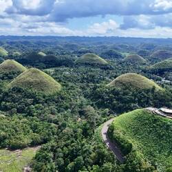 Chocolate Hills 🍫⛰️