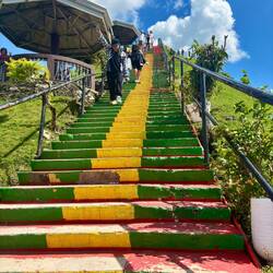 Treppen zum Aussichtspunkt