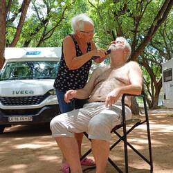 Schlaksi wird verschönert