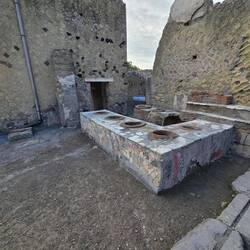 Shop Which Sold Food in Herculaneum