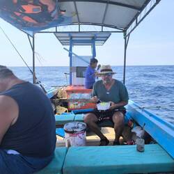 Beim Mittagessen 😂