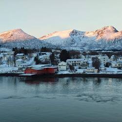 Es dauert noch, bis die Sonne auch ins Tal kommt