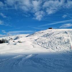 ... zur Bergstation des "Älplerseils" auf Obertrübsee.