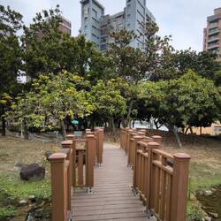 im Botanischen Garten für einheimische Pflanzen