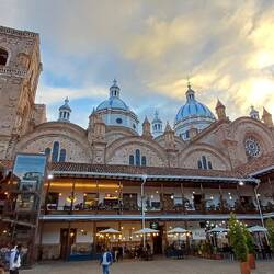 Placette proche cathédrale