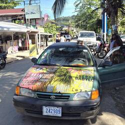 Bob Marley auf der Motorhaube