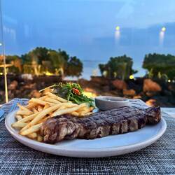 Tenderloin Steak, Sumitra Sanur