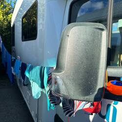 Noch die feuchte Wäsche und Tücher trocknen