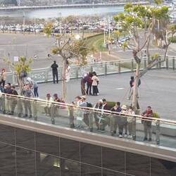 Zuschauer vor dem Auslaufen