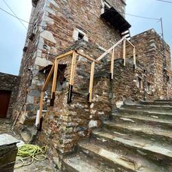 ..wir hören die Bewohner. Gute Stimmung untereinander, aber heute ist niemand zu sehen😊